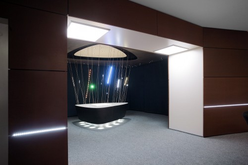 Showroom Ufo von anderer Seite
