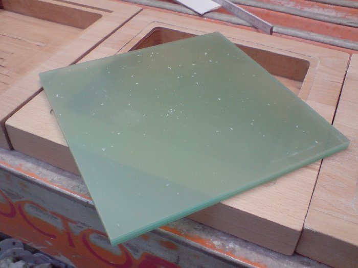 DSC00079.JPG (264.24 KiB) 8810 mal betrachtet Plexiglasplatten nach dem Zurechtschneiden