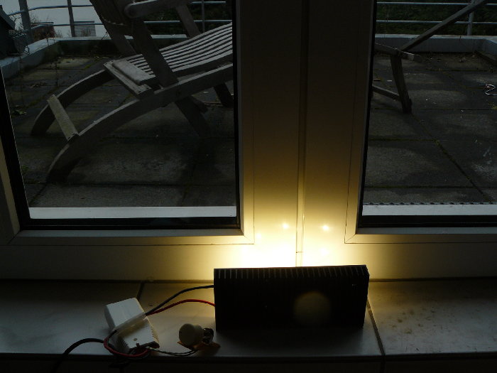 Weißabgleich: Auto ;   8x Q2 mit ca.300mA bei bewölkten Himmel und vollem Tageslicht (11 Uhr)