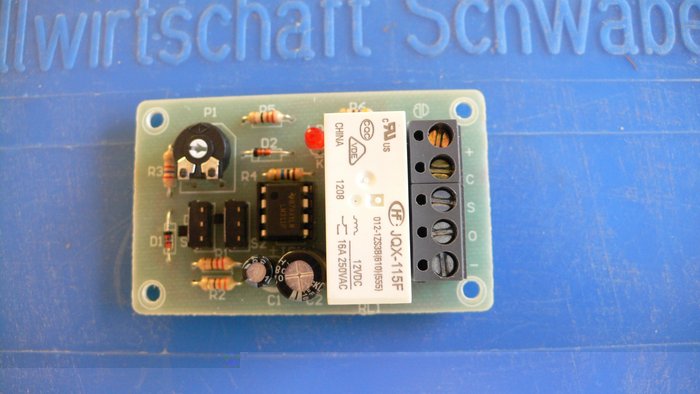 P1010305.JPG (812.72 KiB) 26672 mal betrachtet Oberseite