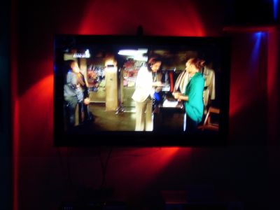 Hinterleuchteter TV
