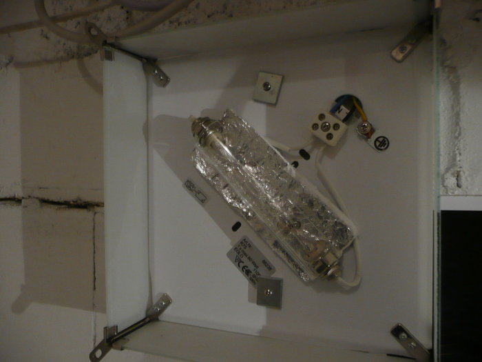 Zwar schön hell, aber Stromfresser mit 80 Watt