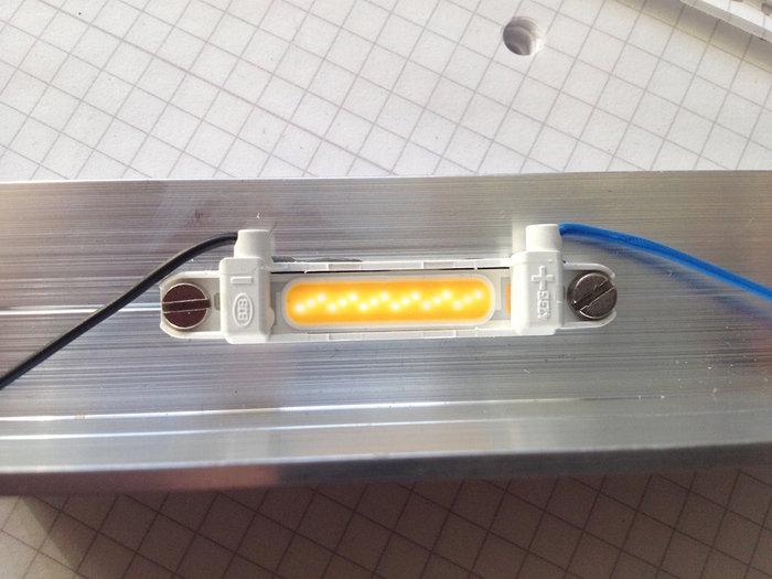 3W-COB-Modul minimal bestromt