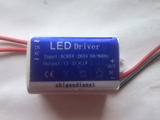 Dieser Treiber der alten LED- Leuchte stört nicht