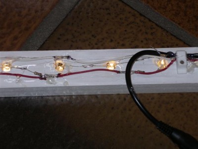 Fixierung mit Heißkleber.JPG